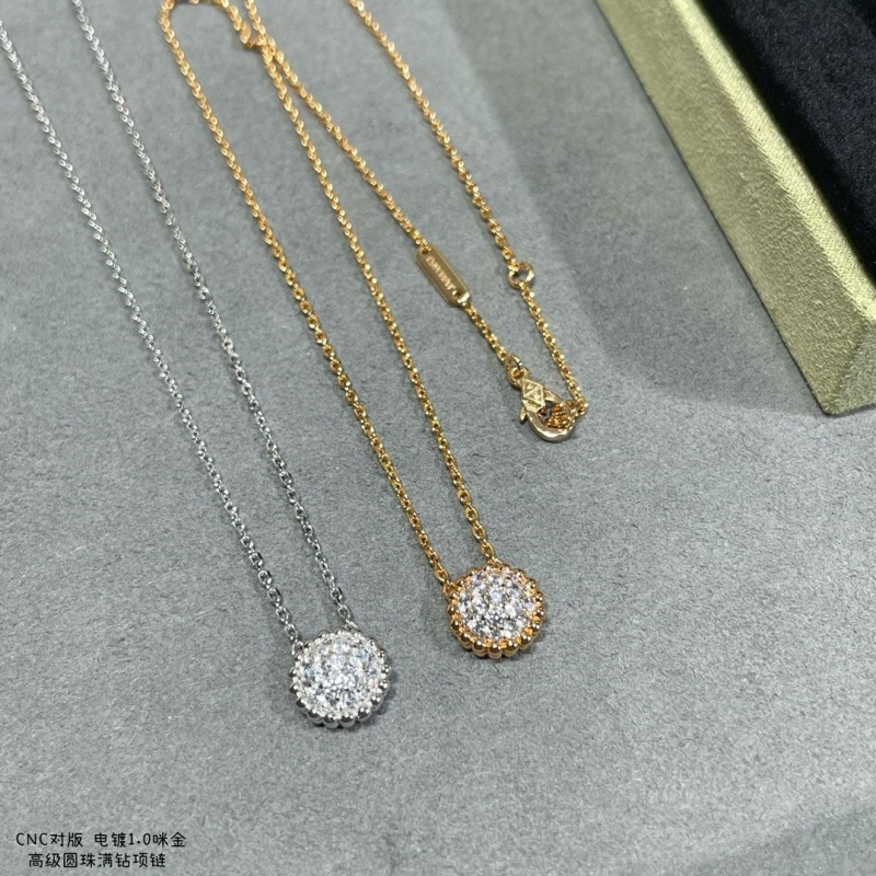 Vca Necklaces